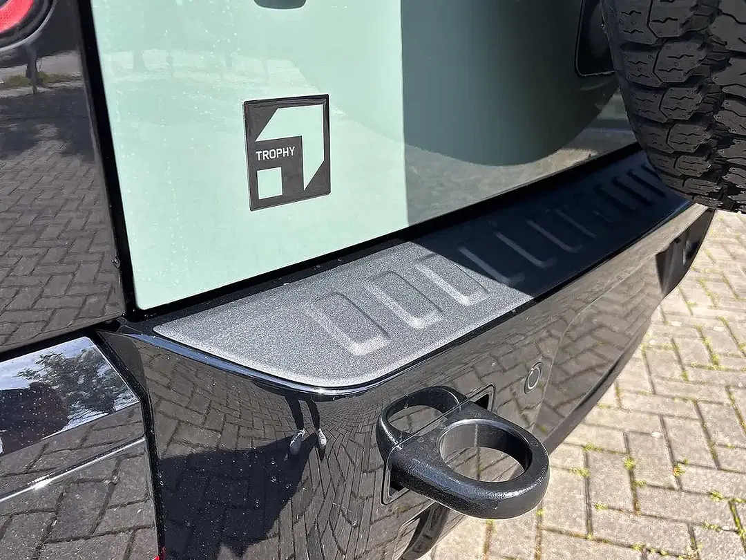 Land Rover Defender - Thumbnail 10