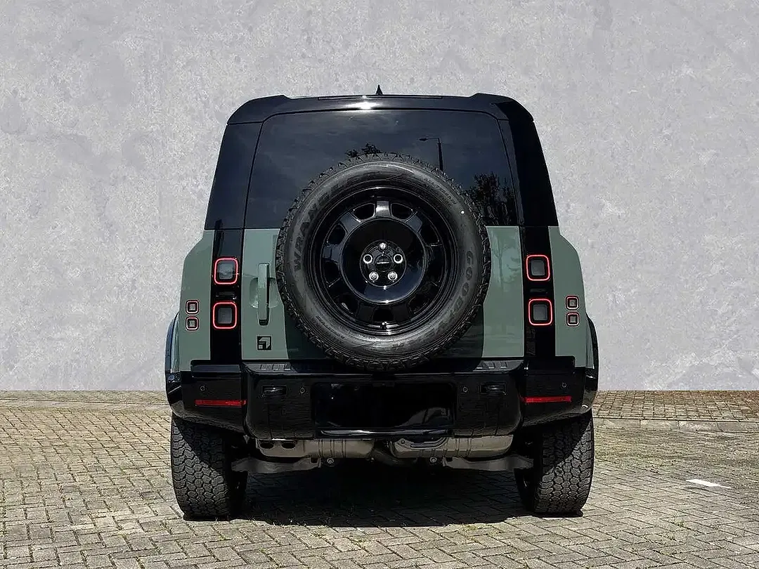 Land Rover Defender - Thumbnail 7