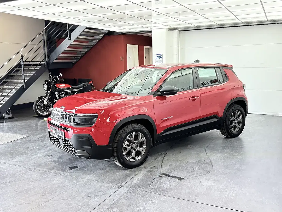 Jeep Avenger - Thumbnail 2