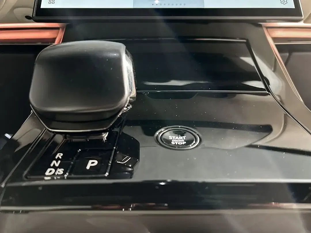 Land Rover Range Rover Sport - Thumbnail 14
