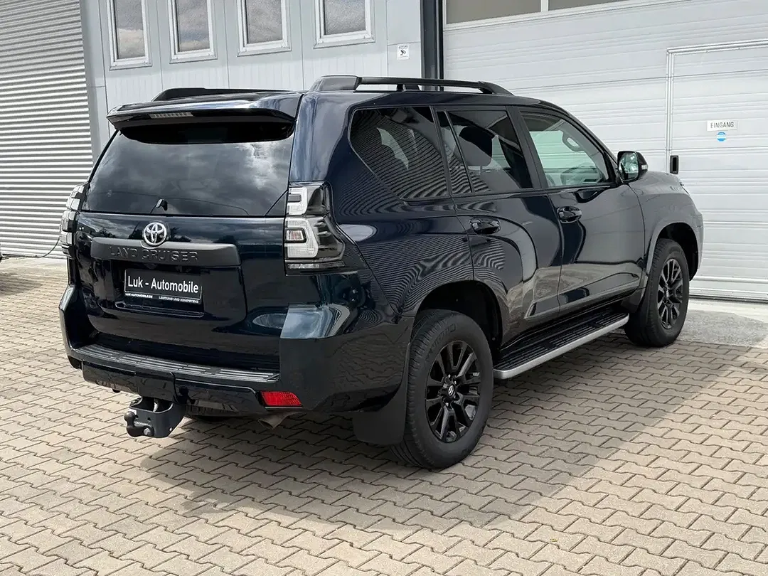 Toyota Land Cruiser - Thumbnail 5