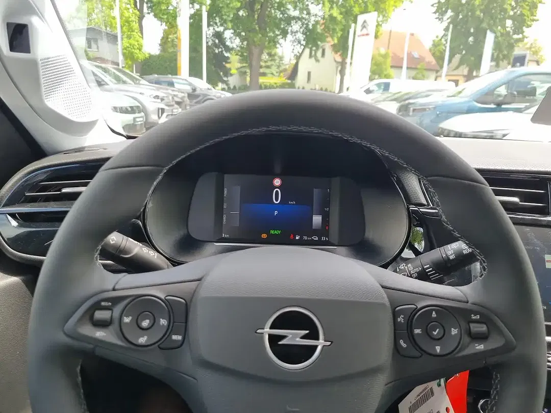 Opel Corsa - Thumbnail 9