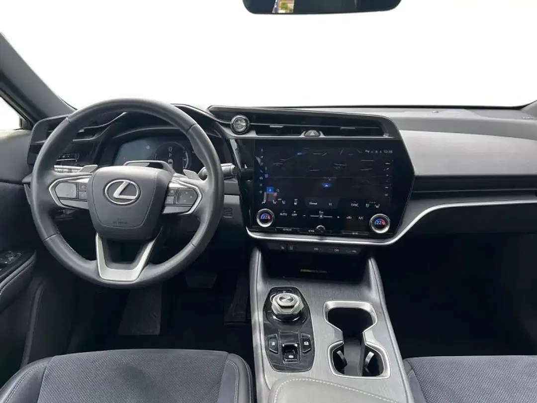 Lexus RZ - Thumbnail 10