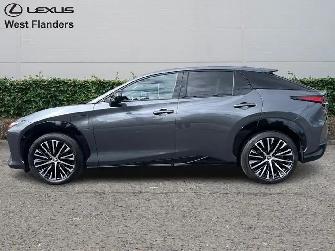 Lexus RZ - Thumbnail 5