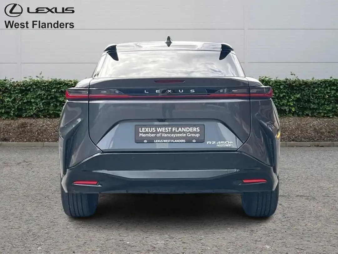 Lexus RZ - Thumbnail 6