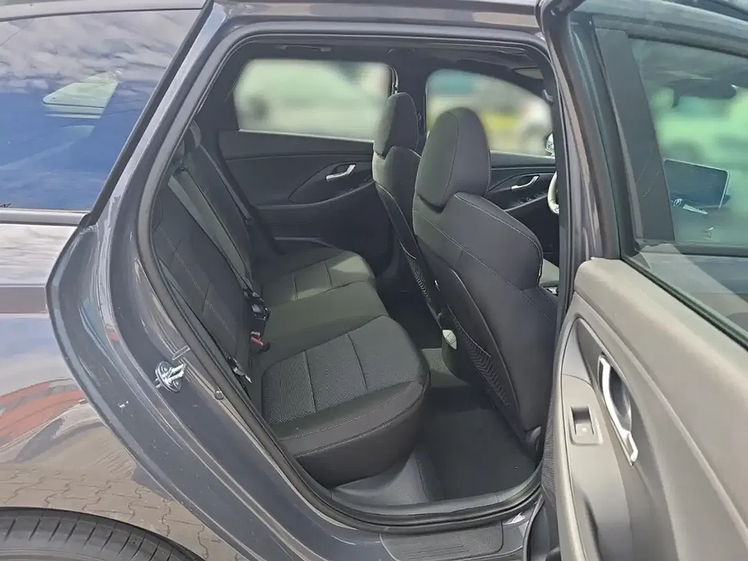 Hyundai i30 - Thumbnail 13