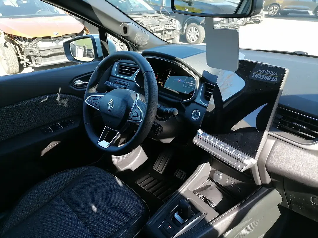 Renault Captur - Thumbnail 13