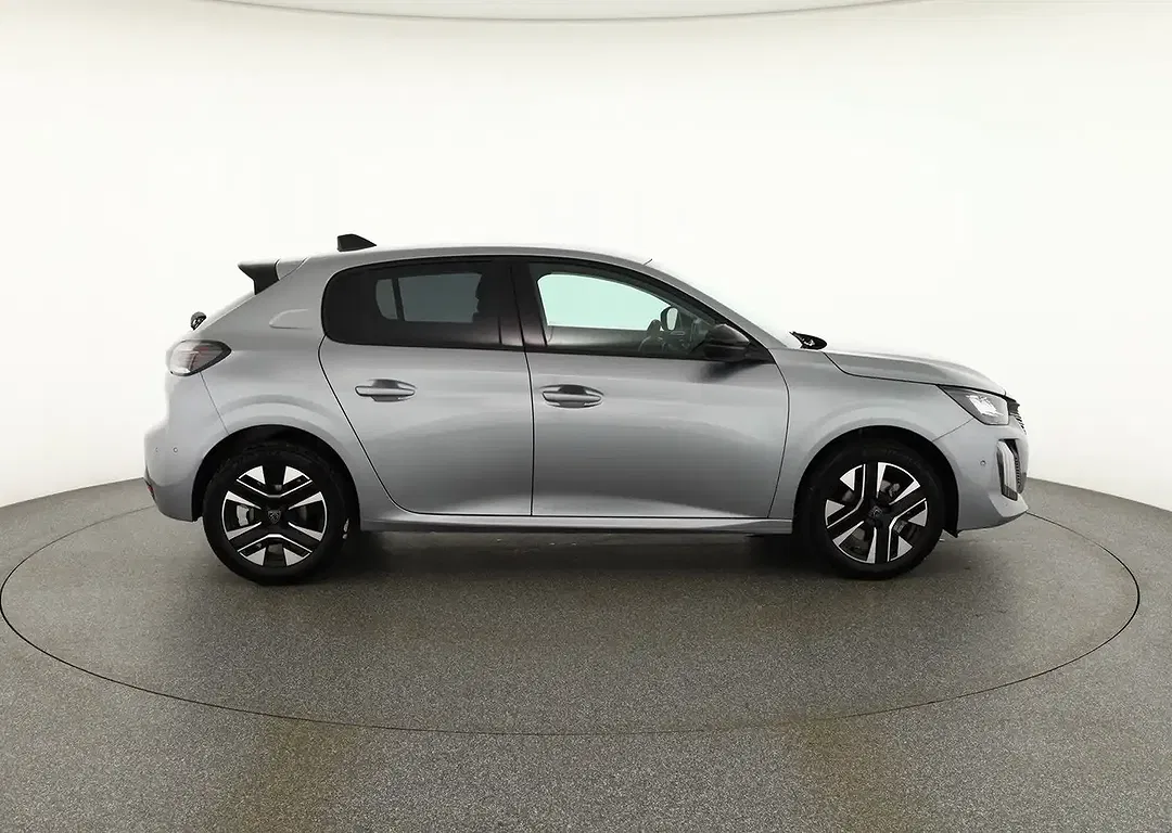 Peugeot 208 - Thumbnail 5
