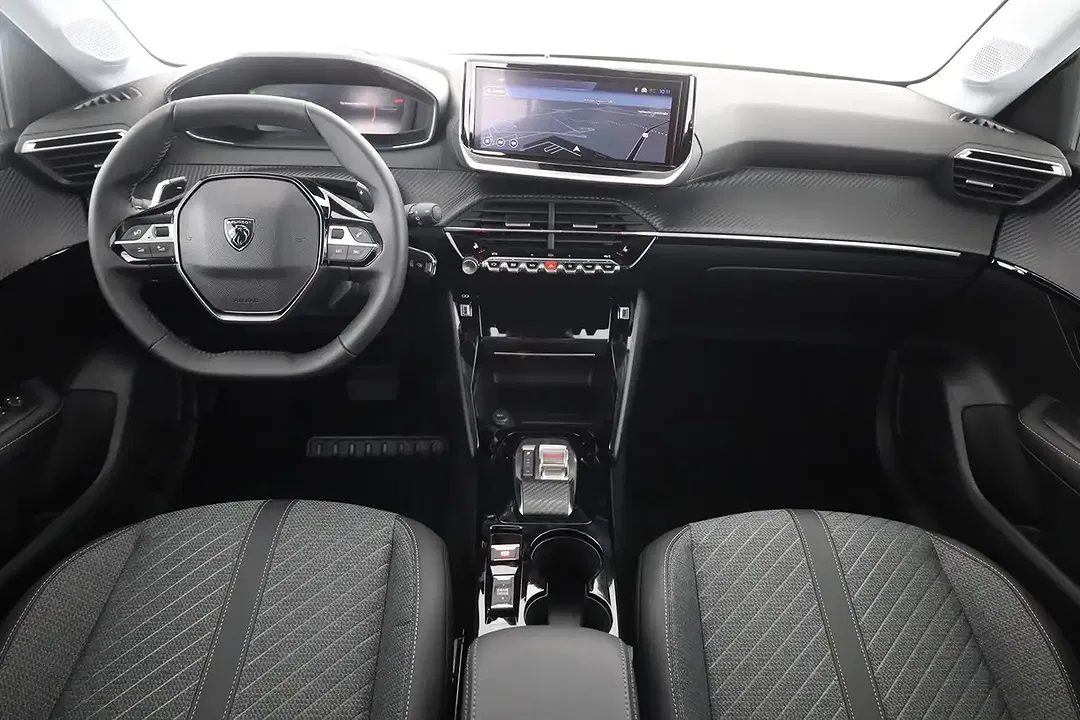 Peugeot 208 - Thumbnail 8
