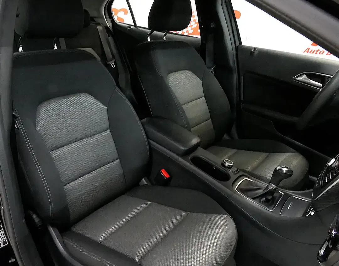 Mercedes-Benz GLA 180 - Thumbnail 10