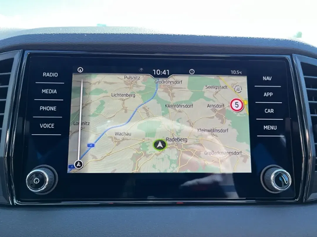 Skoda Karoq - Thumbnail 14