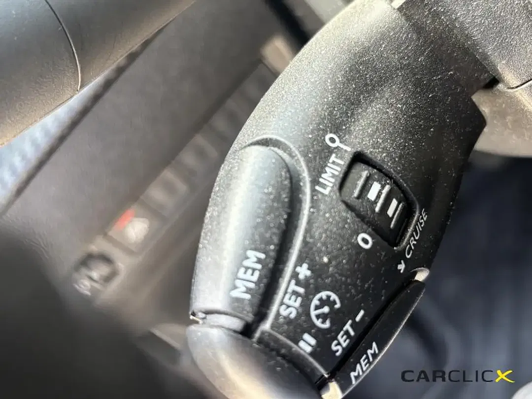Peugeot 2008 - Thumbnail 15
