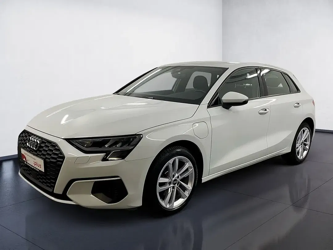 Audi A3 - Thumbnail 1