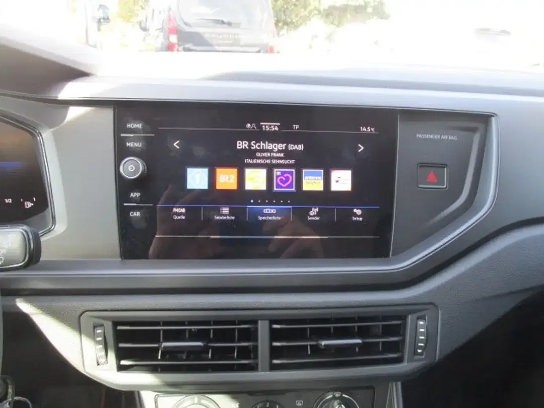 Volkswagen Polo - Thumbnail 11