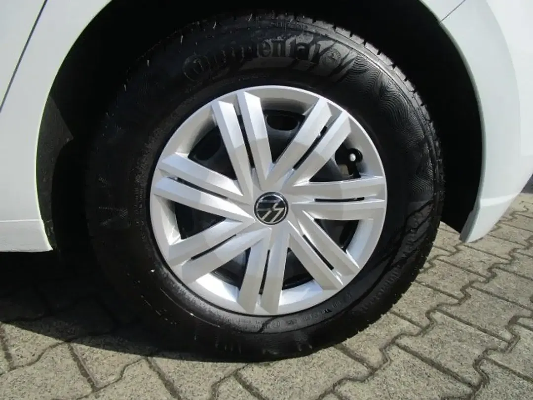 Volkswagen Polo - Thumbnail 14