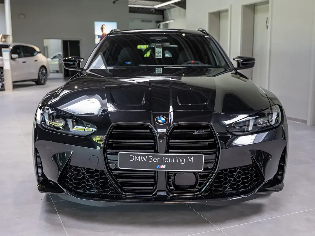 BMW M3 - Thumbnail 3