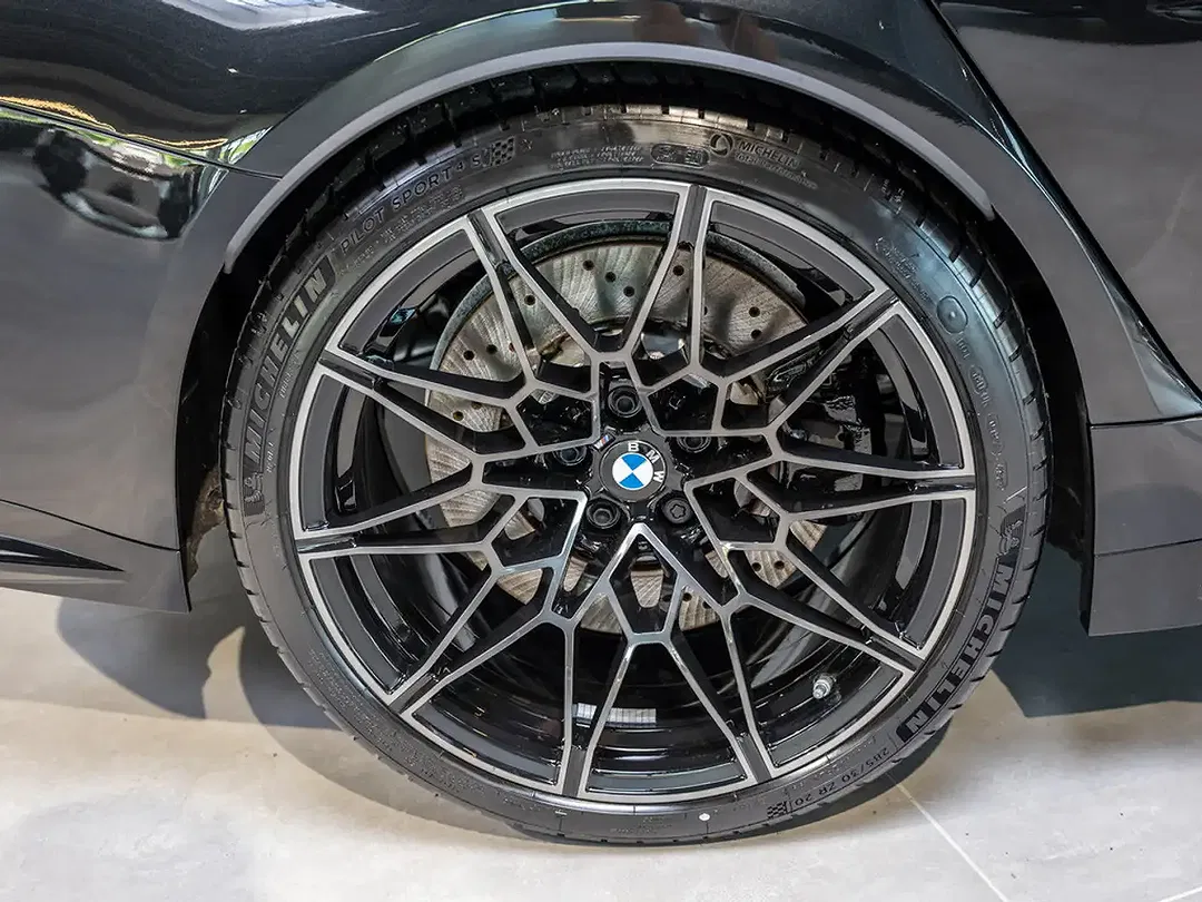 BMW M3 - Thumbnail 9