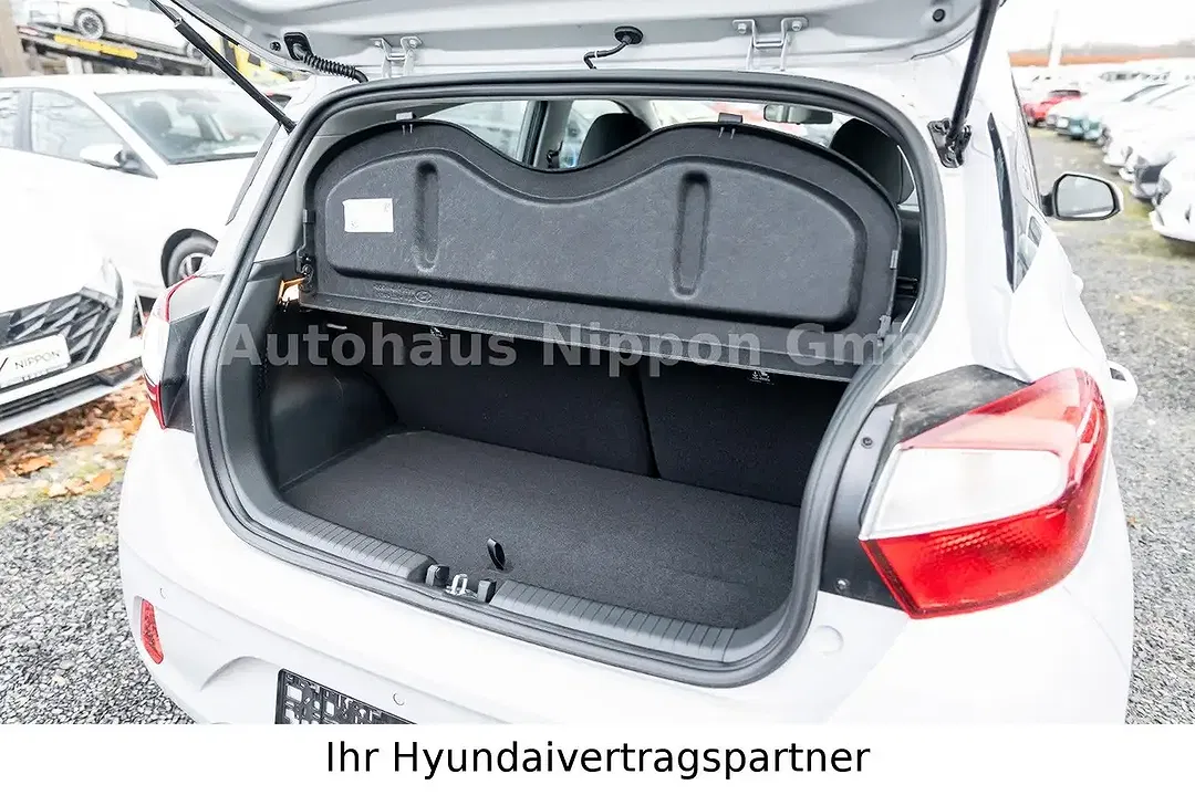 Hyundai i10 - Thumbnail 11