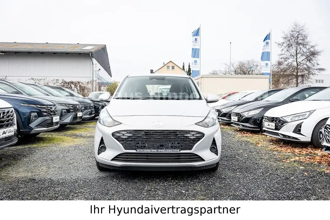 Hyundai i10 - Thumbnail 2