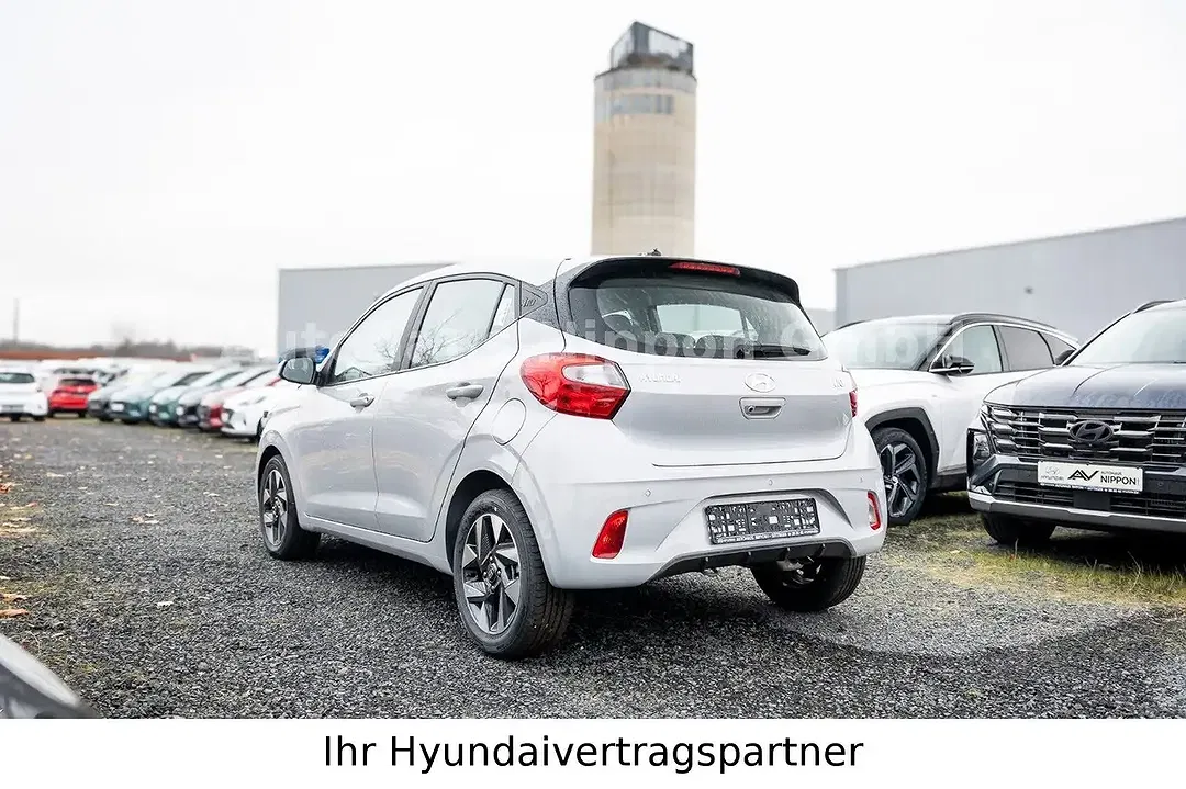 Hyundai i10 - Thumbnail 4