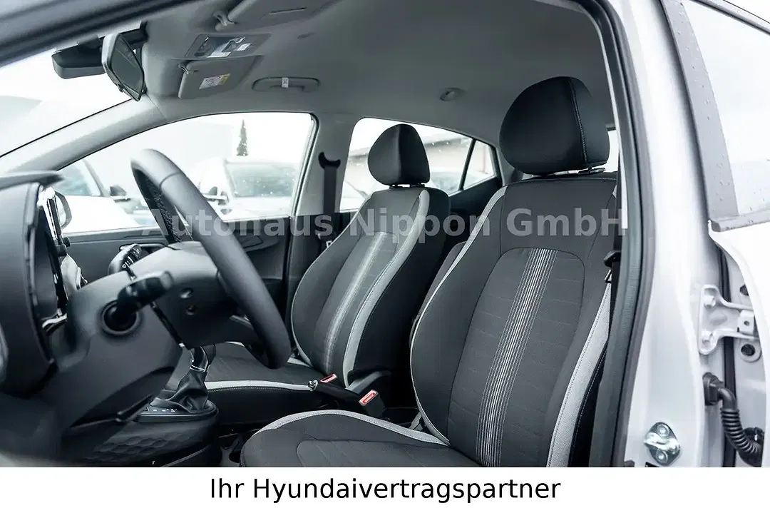 Hyundai i10 - Thumbnail 6