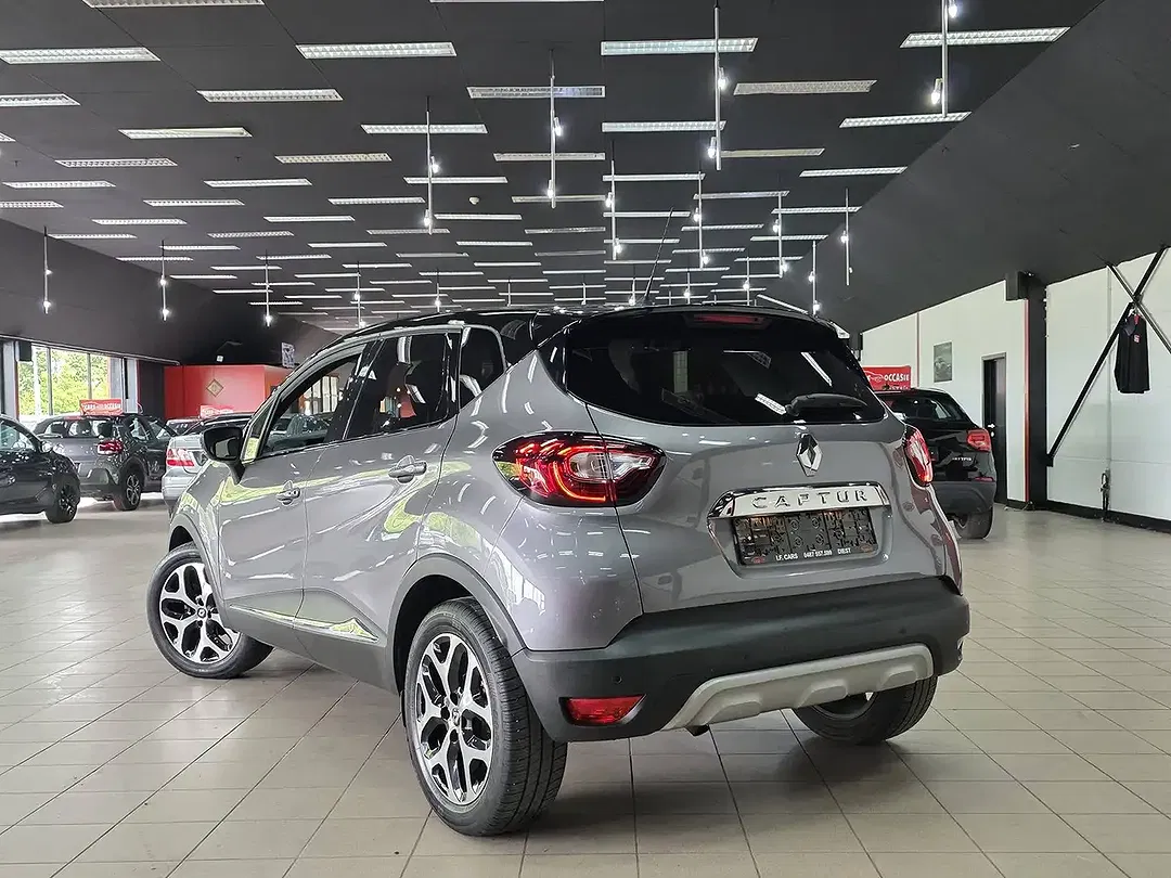 Renault Captur - Thumbnail 5