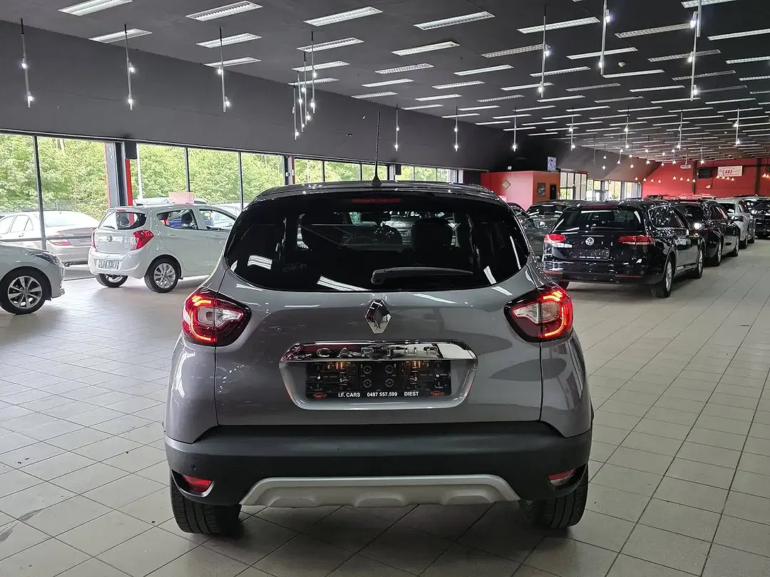 Renault Captur - Thumbnail 9