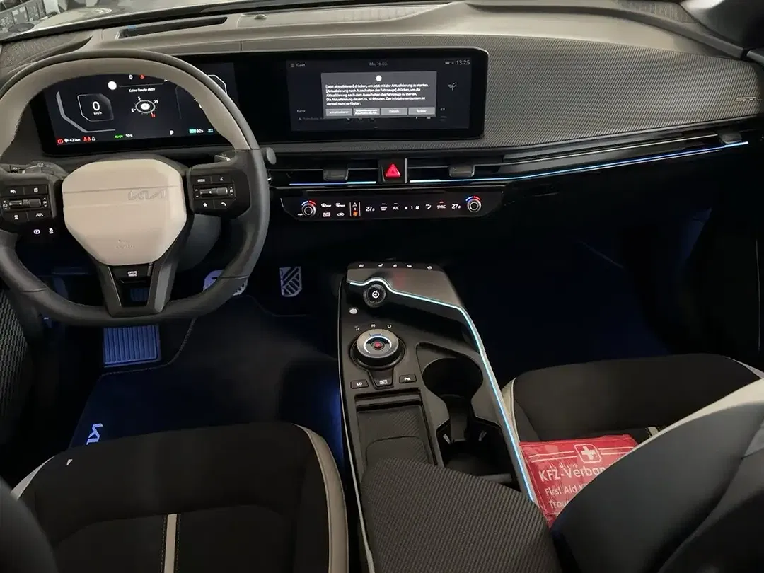 Kia EV6 - Thumbnail 9