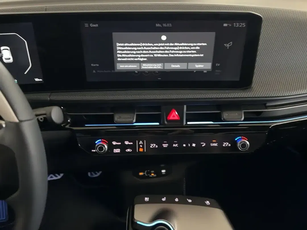 Kia EV6 - Thumbnail 11
