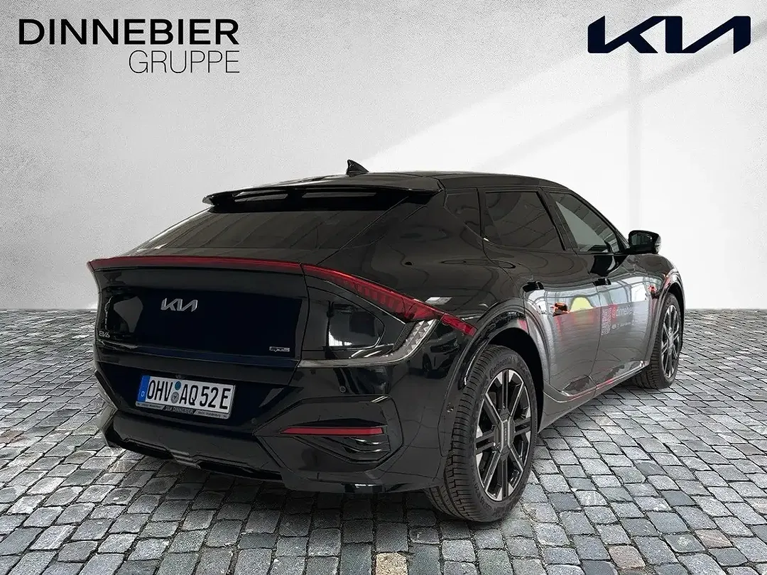 Kia EV6 - Thumbnail 3
