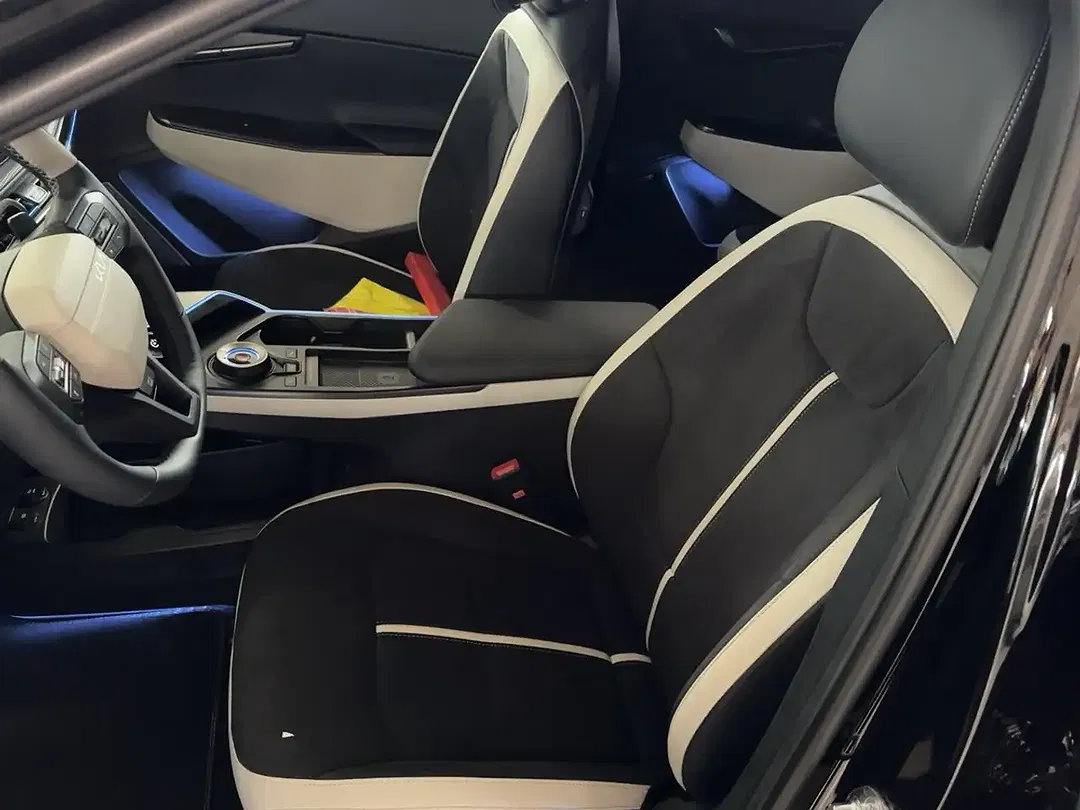 Kia EV6 - Thumbnail 7
