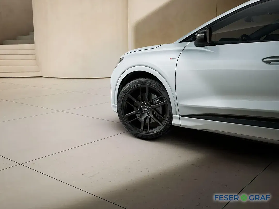 Audi Q4 e-tron - Thumbnail 6