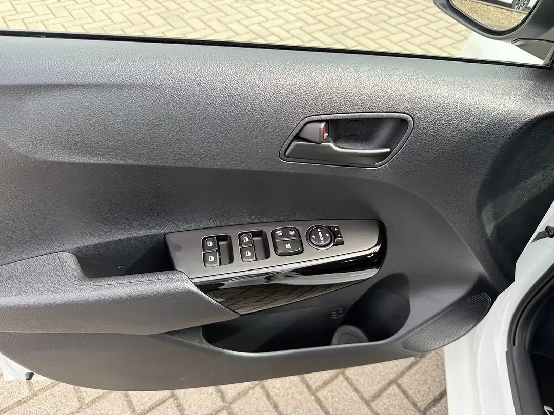 Kia Picanto - Thumbnail 10