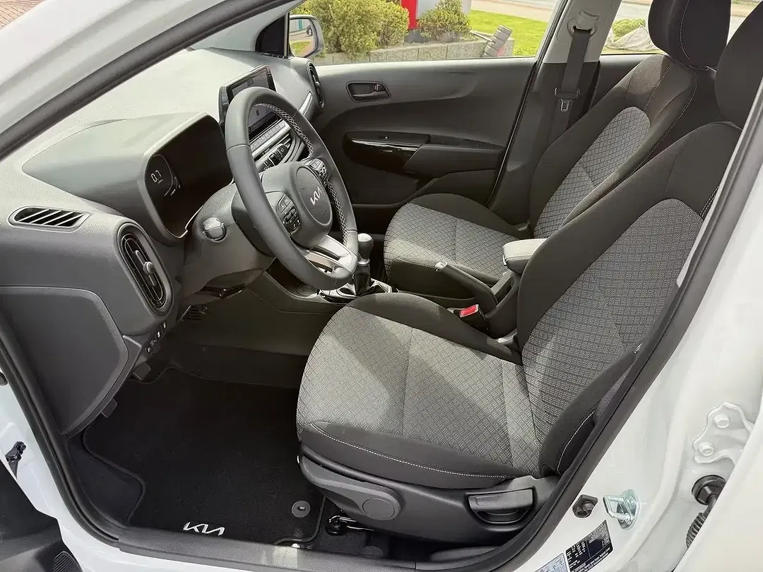 Kia Picanto - Thumbnail 8
