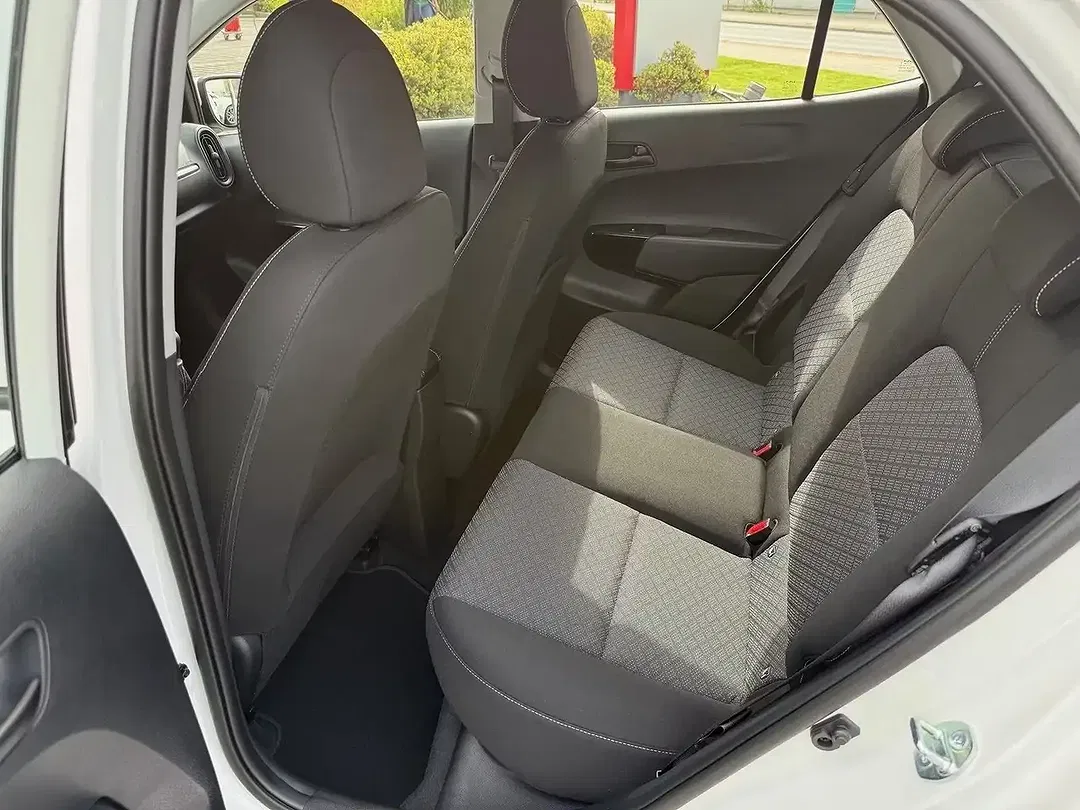 Kia Picanto - Thumbnail 9