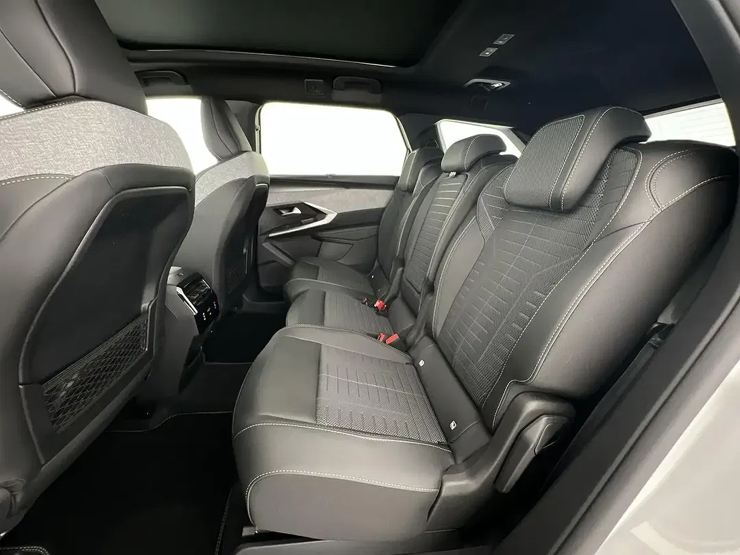 Peugeot 5008 - Thumbnail 9