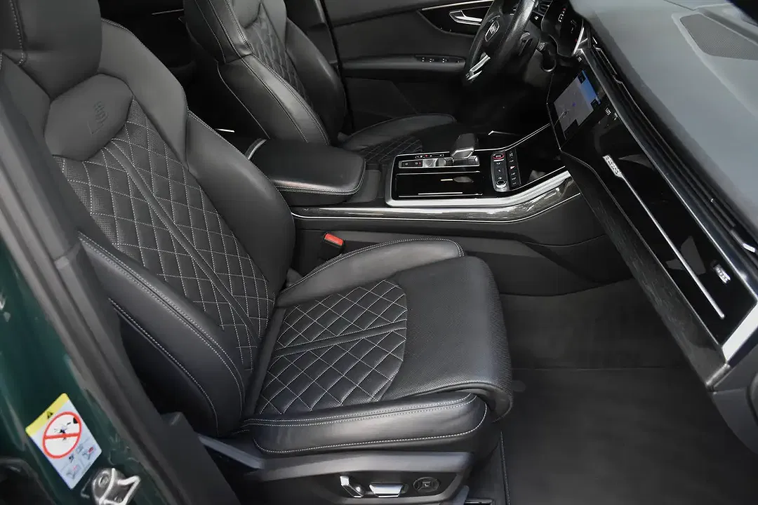 Audi SQ7 - Thumbnail 14