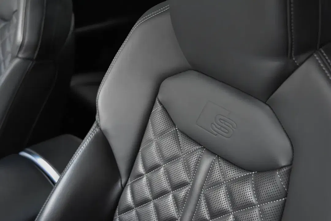 Audi SQ7 - Thumbnail 24