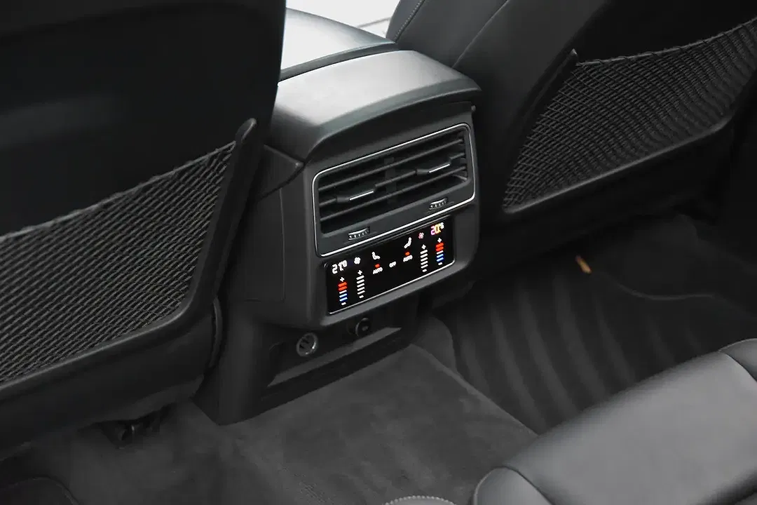 Audi SQ7 - Thumbnail 25