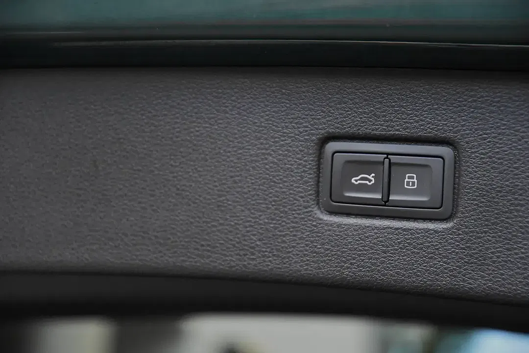 Audi SQ7 - Thumbnail 27