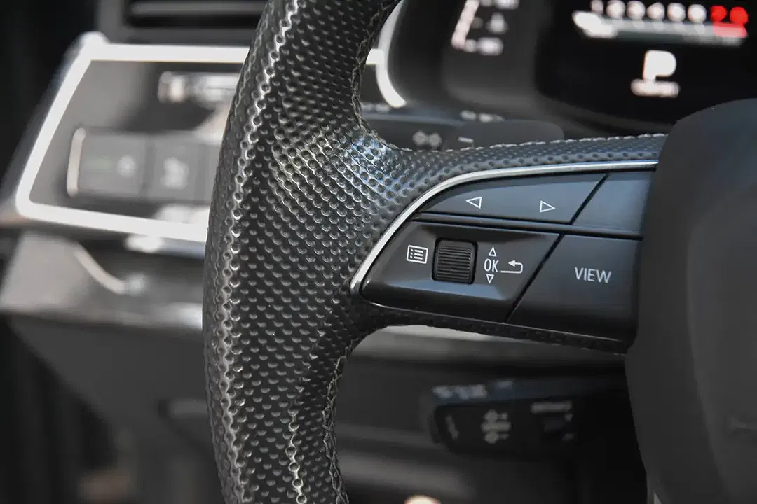 Audi SQ7 - Thumbnail 28