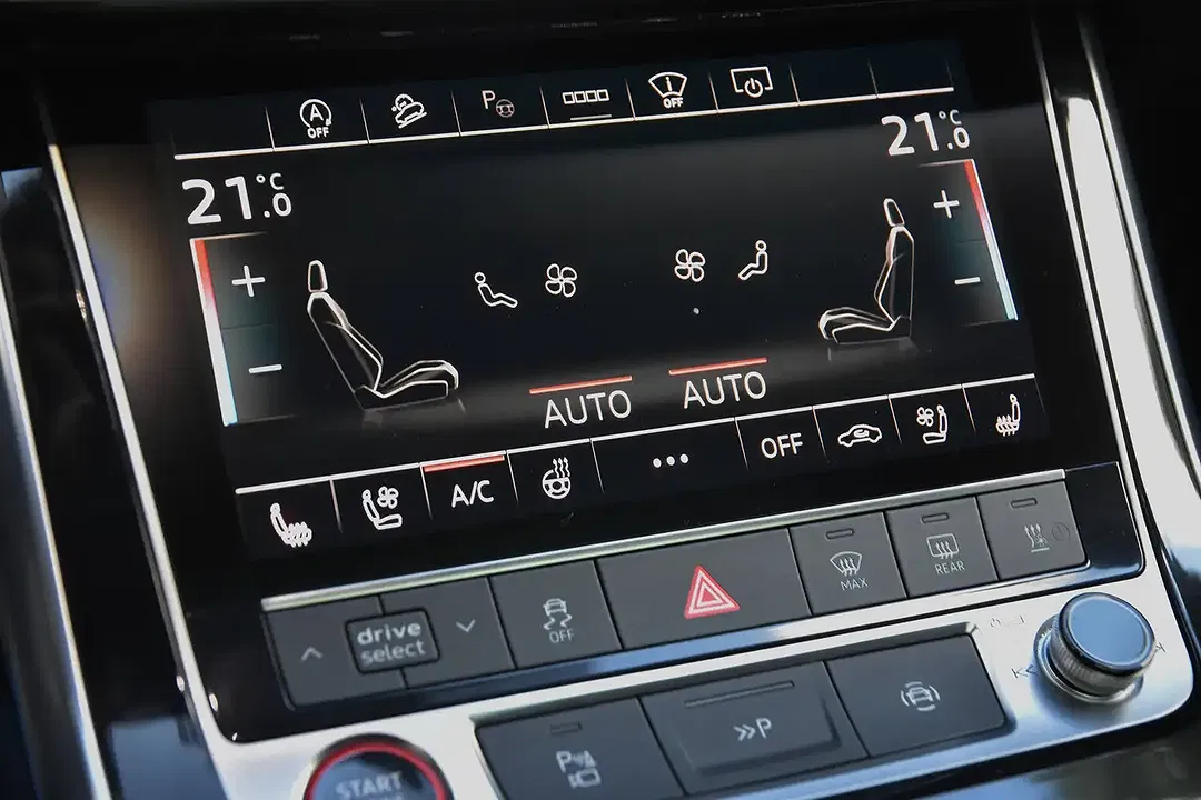 Audi SQ7 - Thumbnail 30