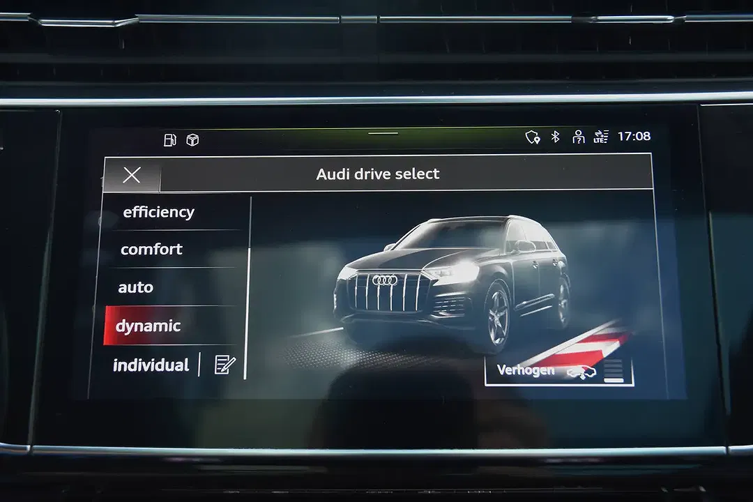Audi SQ7 - Thumbnail 36