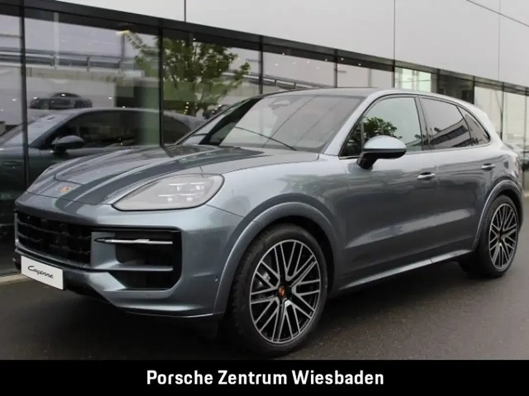 Porsche Cayenne - Thumbnail 1