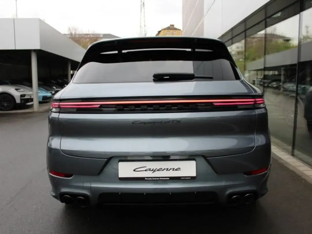 Porsche Cayenne - Thumbnail 10