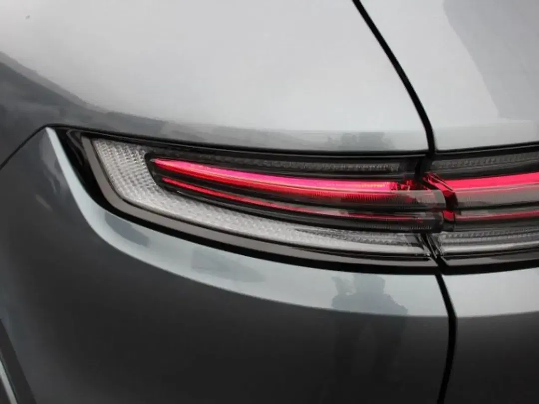 Porsche Cayenne - Thumbnail 11