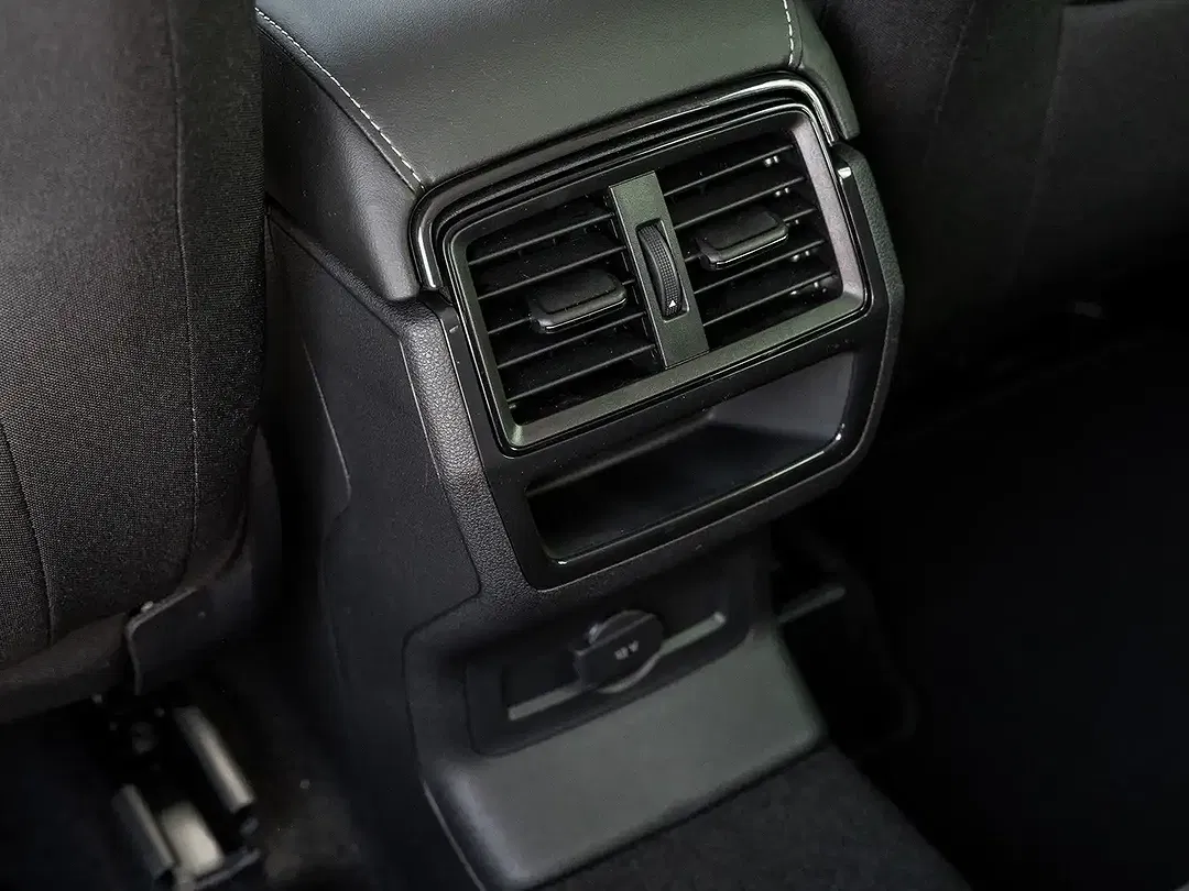Skoda Karoq - Thumbnail 8