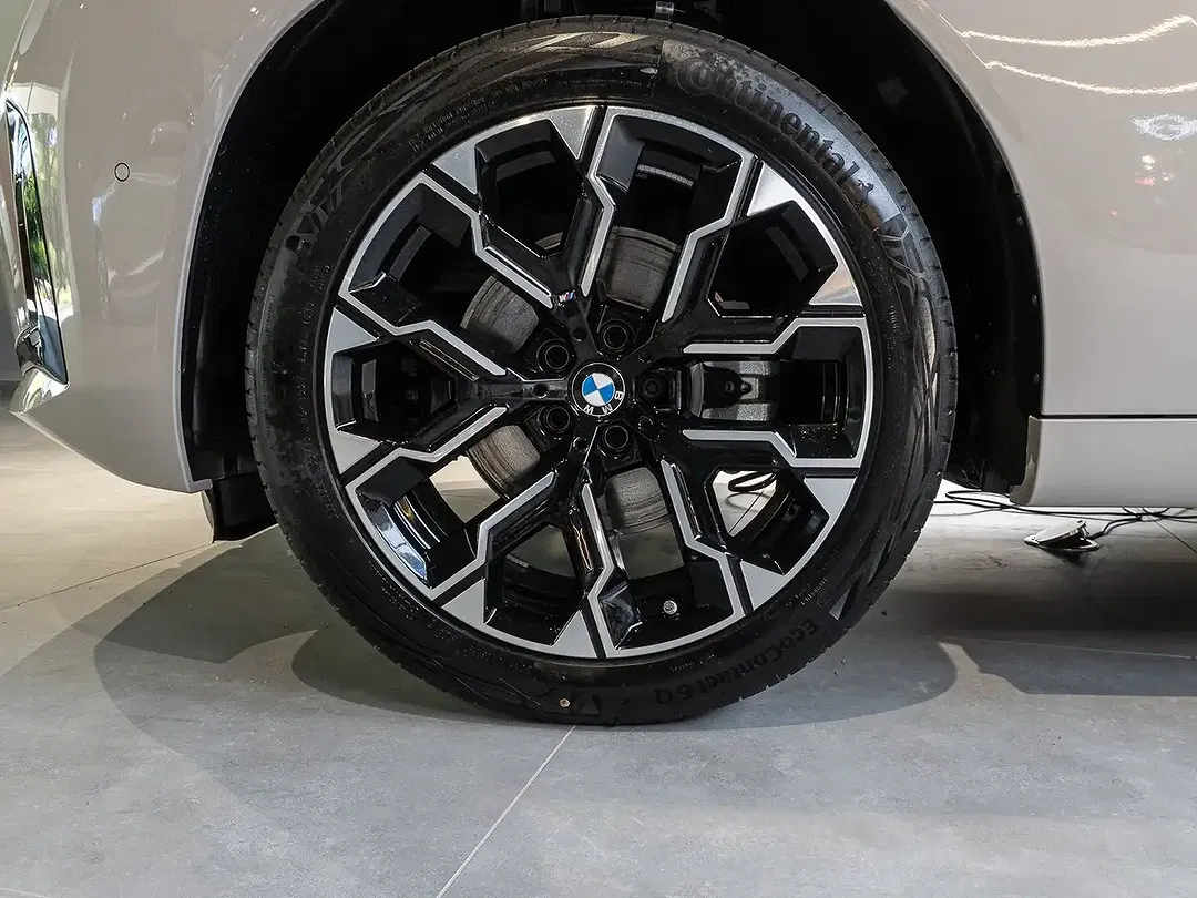 BMW X3 - Thumbnail 3