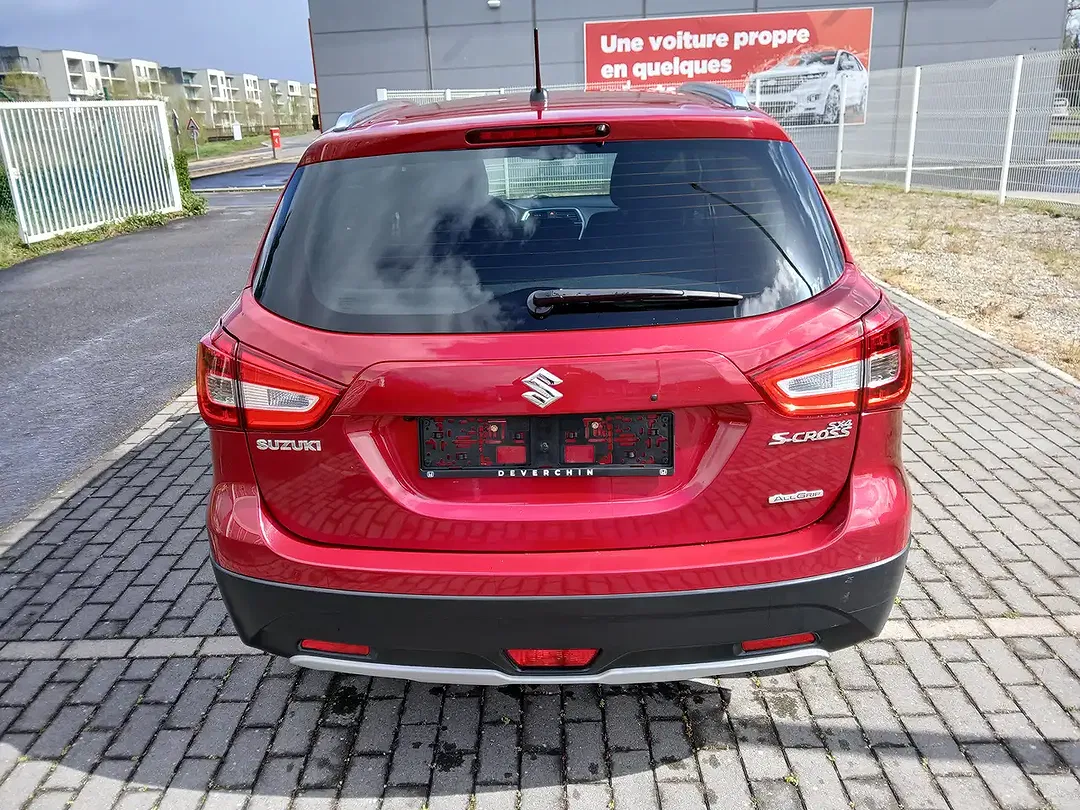 Suzuki SX4 S-Cross - Thumbnail 6