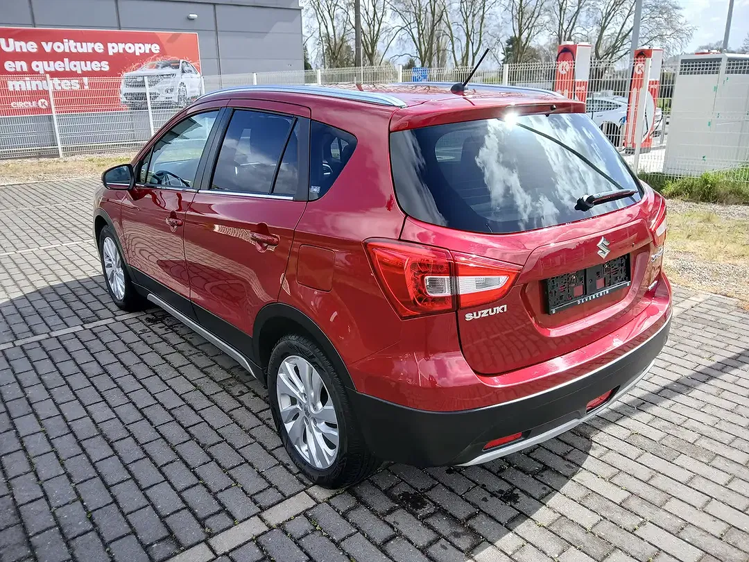 Suzuki SX4 S-Cross - Thumbnail 7